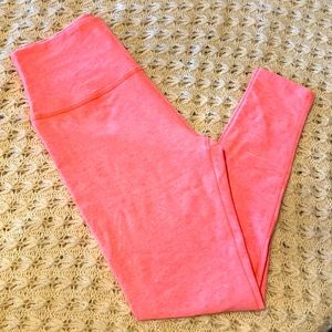 Beyond Yoga Spacedye leggings. Bright pink. Large. Excellent Condition.